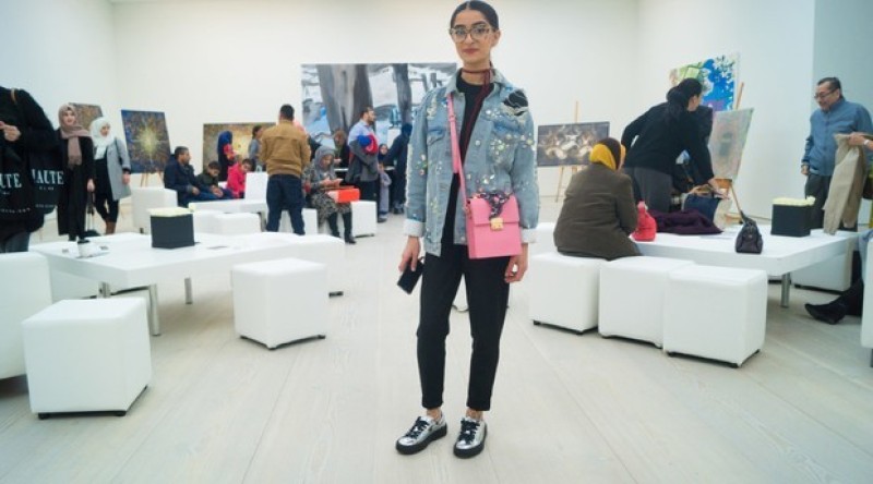 Nếu bạn thắc mắc phụ nữ Hồi giáo mặc gì đi dự Fashion Week, thì đây là giải đáp cho bạn - Ảnh 6.