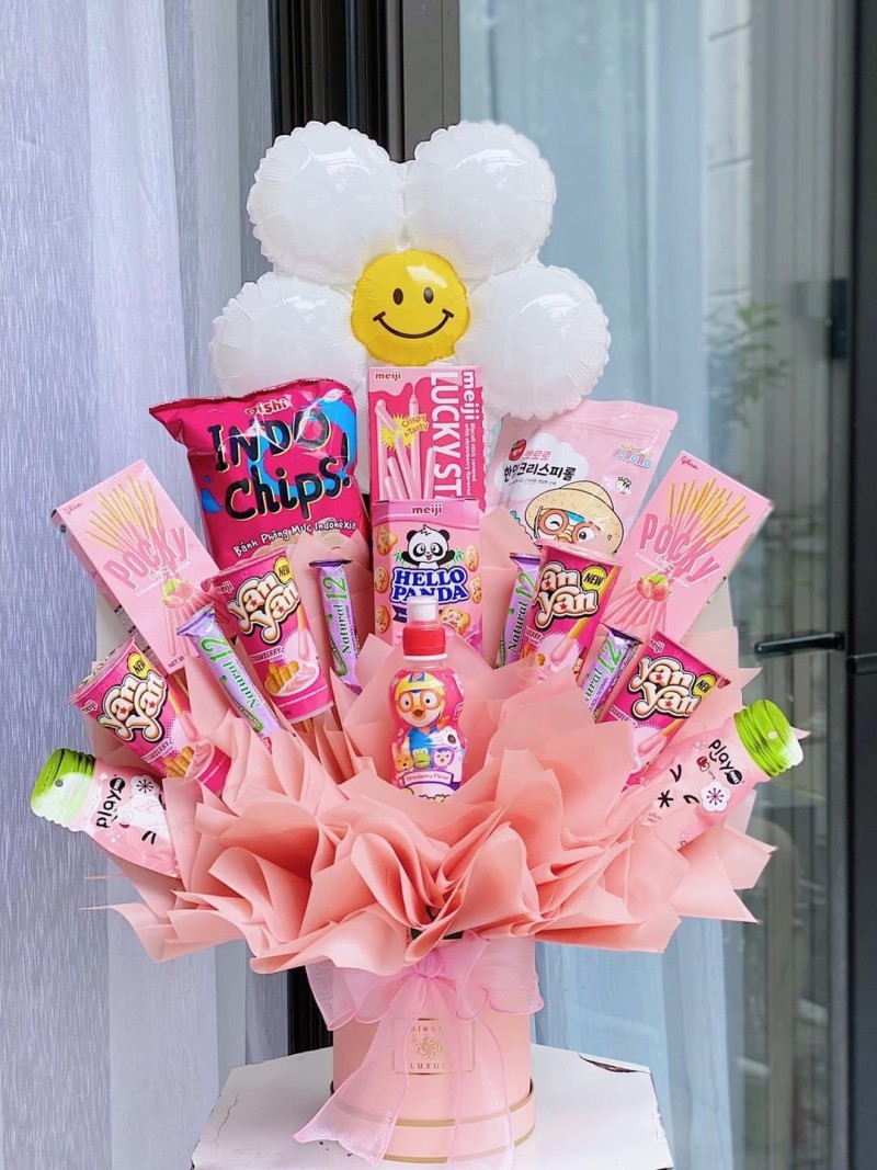 BÓ HOA BẰNG BÁNH KẸO BÌNH DƯƠNG SÀI GÒN - HOA SÁP BÌNH DƯƠNG