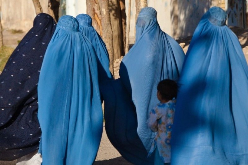 Burka (còn gọi là Burqa)