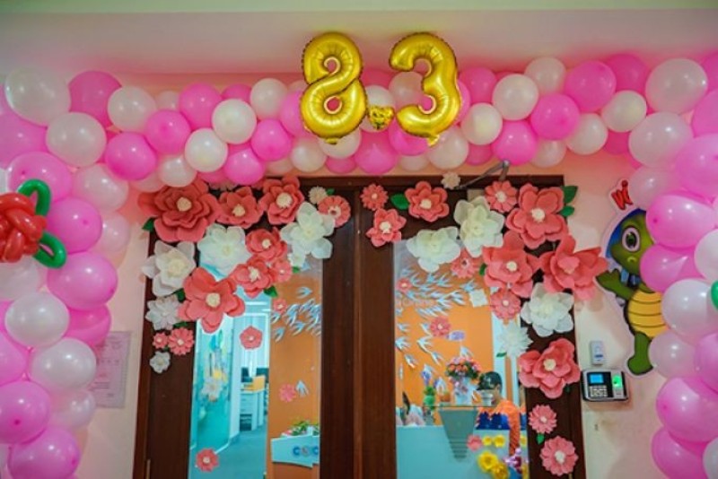 trang trí bảng 8/3