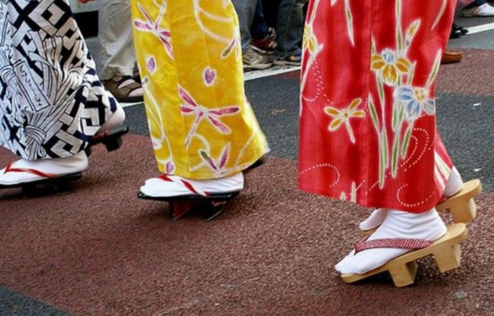 Guốc Gêta Là Gì? Vì Sao Không Thể Thiếu Khi Mặc Kimono
