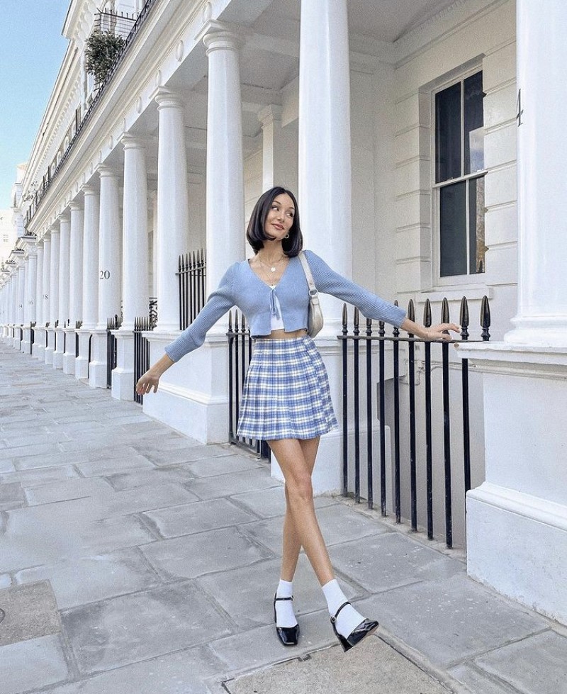 Áo cardigan lửng màu xanh 
