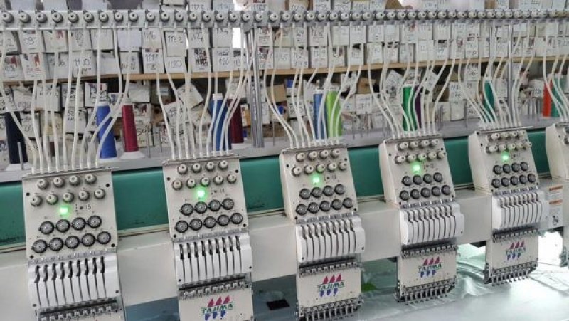 Máy thêu vi tính tự động