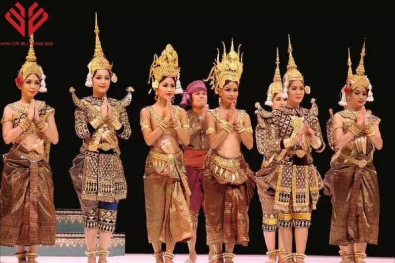 trang phuc dan toc khmer 