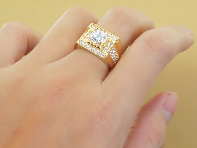Nhẫn nam mạ vàng (Nguồn: ngoctham.com)