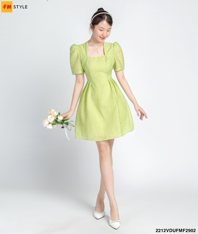Mẫu váy chữ A duyên dáng