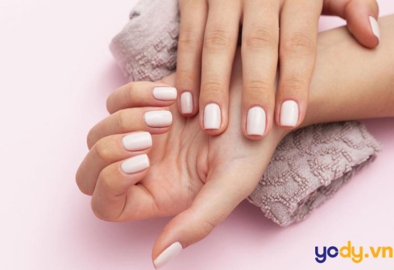 Những màu nail móng tay làm sáng da