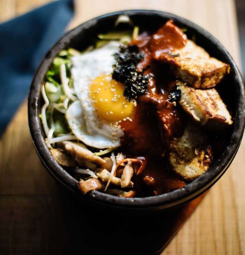 Cơm trộn bibimbap - món ngon Hàn Quốc phải thử