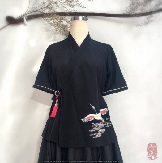 Yukata Cách Tân Là Gì? Phối Đồ Như Thế Nào Mới Đẹp?