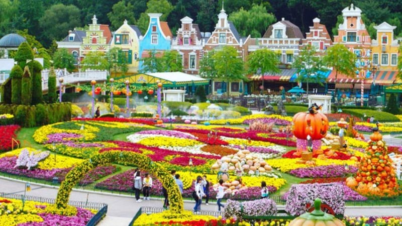 Công viên giải trí Everland rực rỡ sắc màu