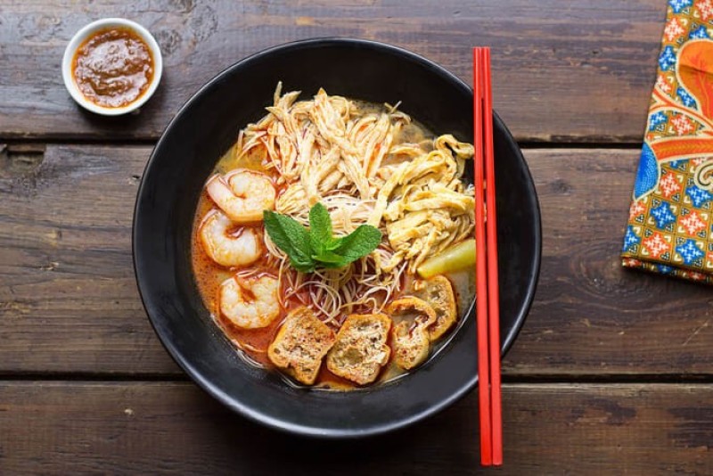 Bún Nước Laksa - Đặc Sản Singapore Hấp Dẫn