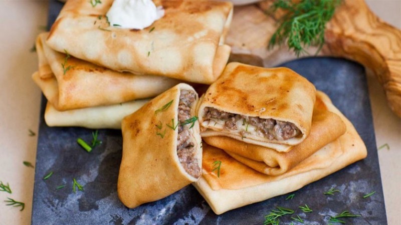 BÁNH CUỐN LENINGRAD