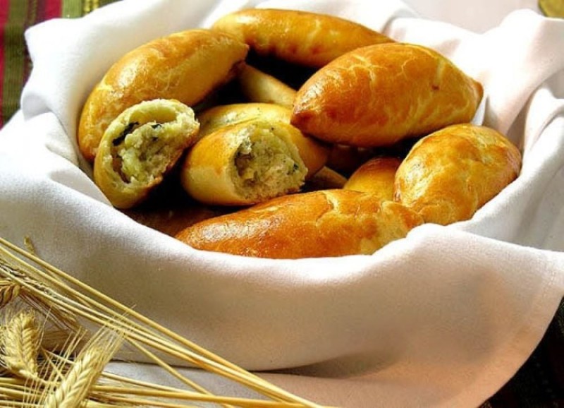 BÁNH PIROZHKI