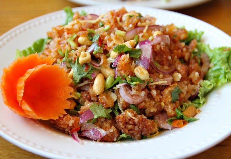  Naem Khao Tod