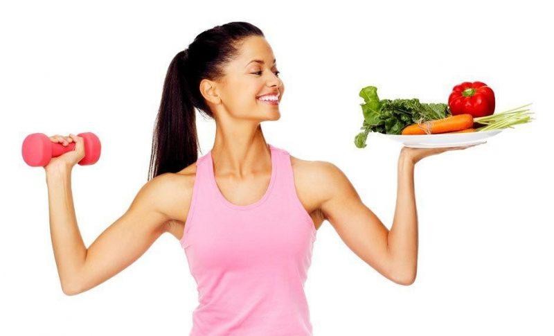 Đứng dậy vận động ngay khi có thể