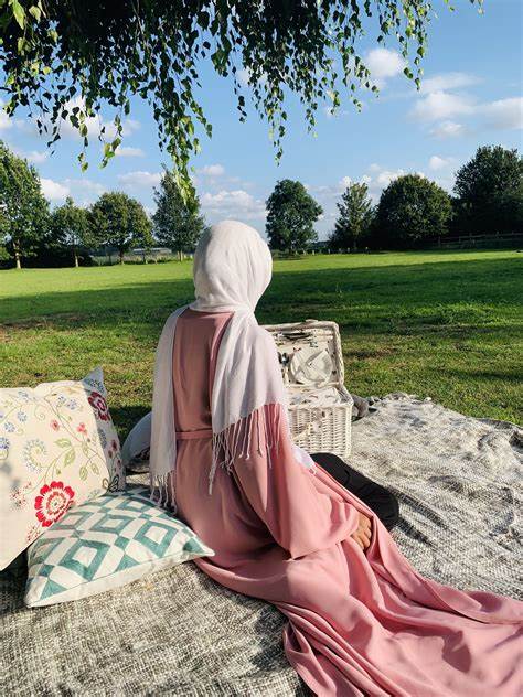 Trang Phục Abaya Là Gì? Có Bao Nhiêu Loại Abaya?