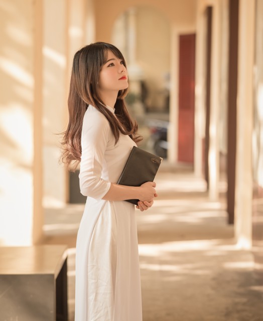 Áo Dài Học Sinh Là Gì? May Áo Dài Bằng Vải Gì Để Áo Đẹp Nhất