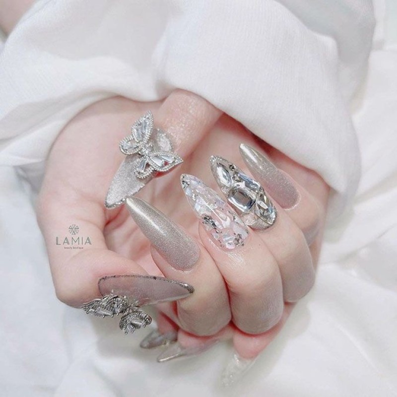 Gợi Ý Những Mẫu Nail Xinh Đón Tết 2023