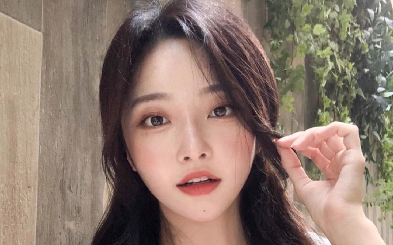 Bỏ Túi Ngay Những Mẹo Trang Điểm Đi Chơi Tết Được Chị Em Truyền Tai