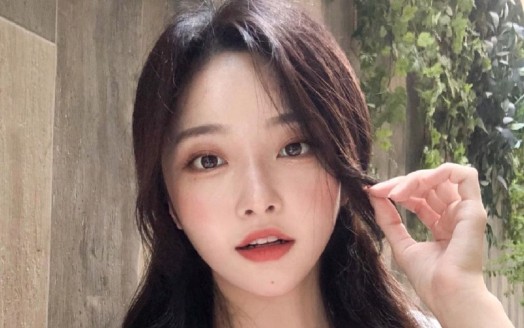 Bỏ Túi Ngay Những Mẹo Trang Điểm Đi Chơi Tết Được Chị Em Truyền Tai