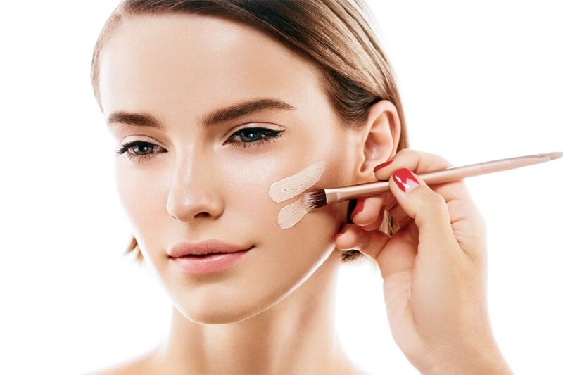 Các Bước Trang Điểm Cho Da Dầu Nhờn Tạo Lớp Nền Láng Mịn