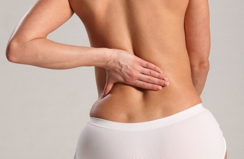 Lười vận động, không thường xuyên tập thể dục thể thao sẽ khiến mỡ tích tụ nhiều ở vùng lưng