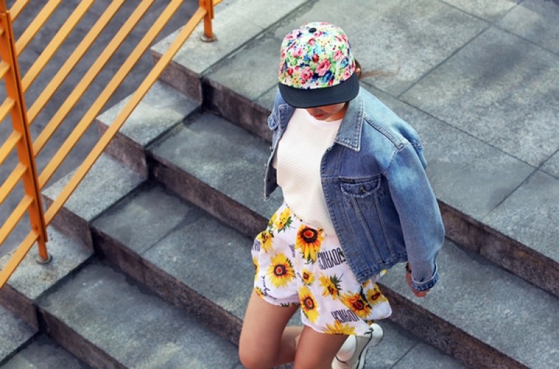 Sử dụng denim jacket phối đồ khi đi Đà Lạt