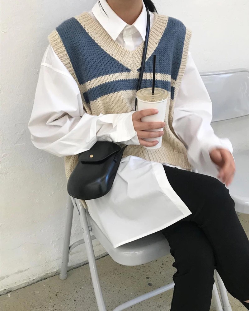 Phối áo gile với quần ôm