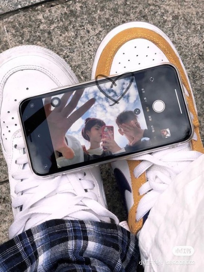chụp hình couple siêu đáng yêu