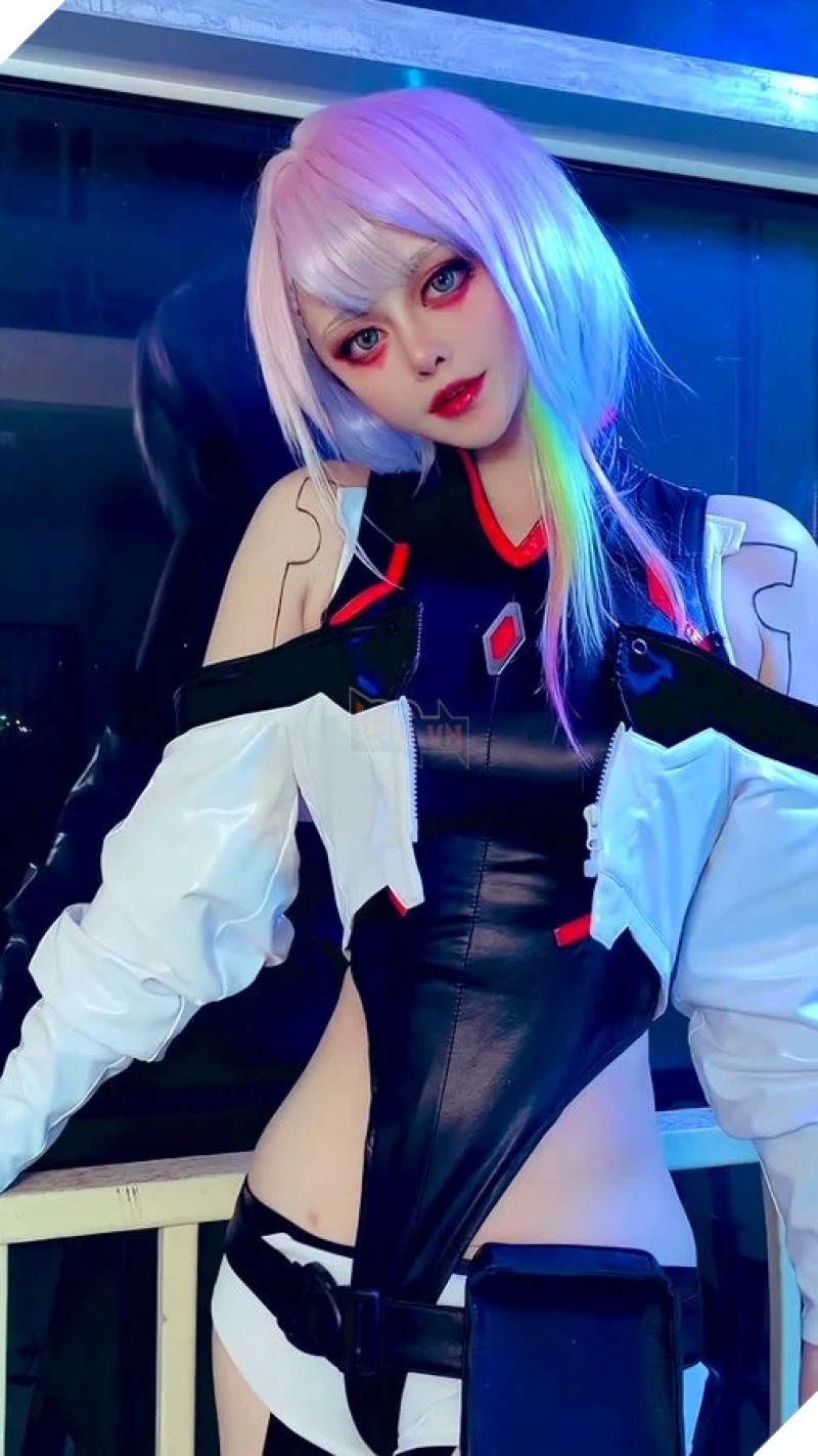 Fan phát sốt với loạt ảnh cosplay Lucy Cyberpunk Edgerunners cực xinh