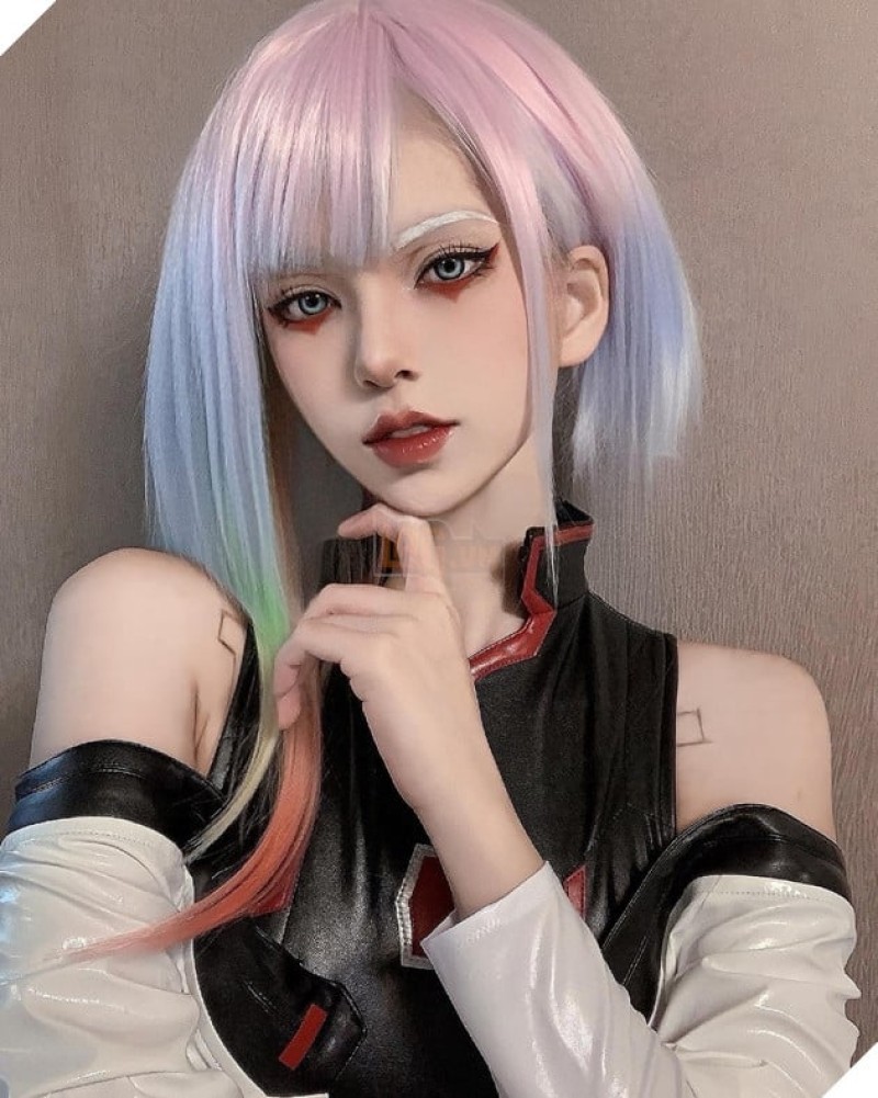 Fan phát sốt với loạt ảnh cosplay Lucy Cyberpunk Edgerunners cực xinh