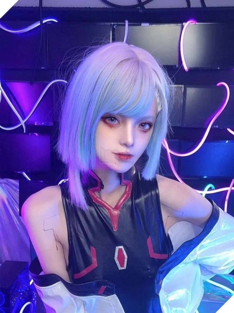 Fan phát sốt với loạt ảnh cosplay Lucy Cyberpunk Edgerunners cực xinh