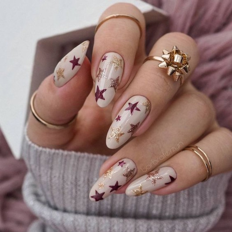 Gợi Ý Những Mẫu Nail Cho Ngày Giáng Sinh