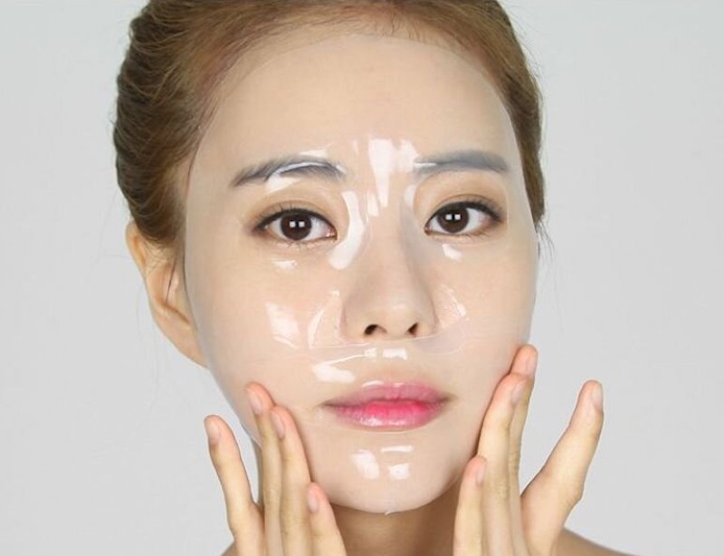 Bạn nên rửa mặt sạch sau khi đắp mặt nạ gel