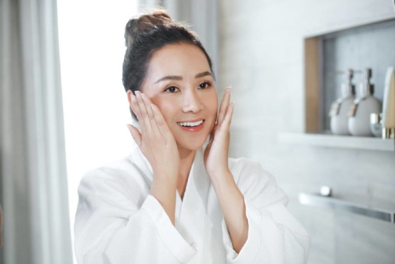 Bạn nên làm sạch da kỹ càng trước khi đắp mặt nạ
