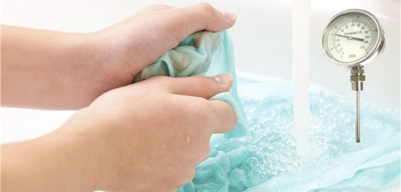 Giặt giũ vải phi lụa