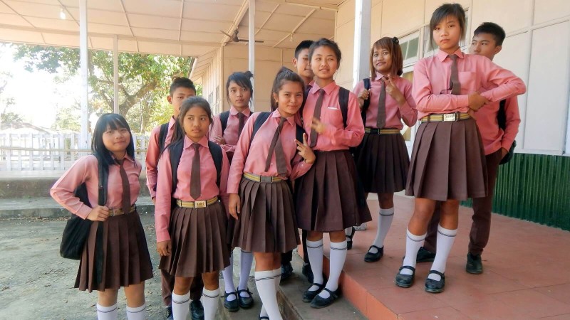 đồng phục học sinh các nước