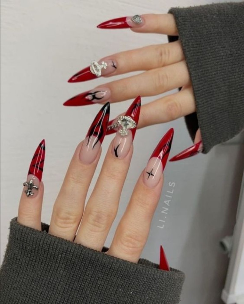 Gợi Ý Những Mẫu Nail Xinh Đón Tết 2023