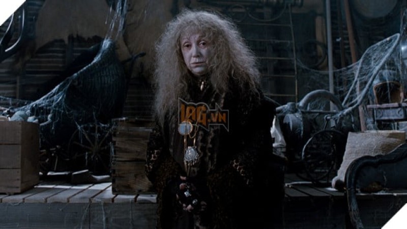 Gia đình Addams nổi tiếng bao gồm những thành viên nào?