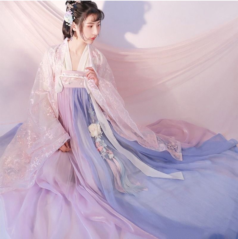Những Hán Phục Xinh Như Bước Ra Từ Phim Cổ Trang Tại BB Cosplay