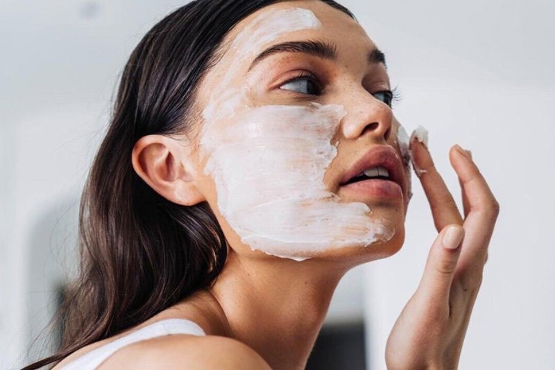 Mặt nạ ngủ có tác dụng cung cấp dưỡng chất và độ ẩm cho da vào ban đêm