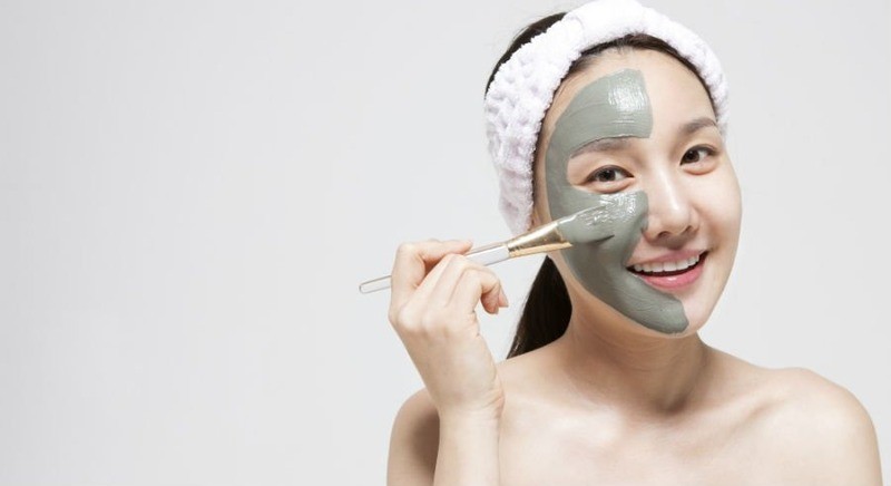 Mặt nạ đất sét cung cấp rất nhiều dưỡng chất cho da, kiểm soát lượng bã nhờn