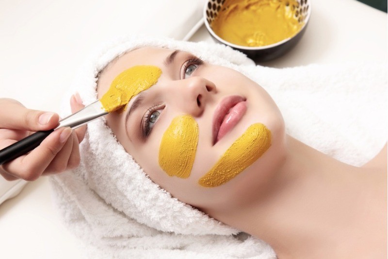Chị em sẽ kết hợp ít nhất 2 nguyên liệu để tạo thành hỗn hợp mặt nạ tự nhiên