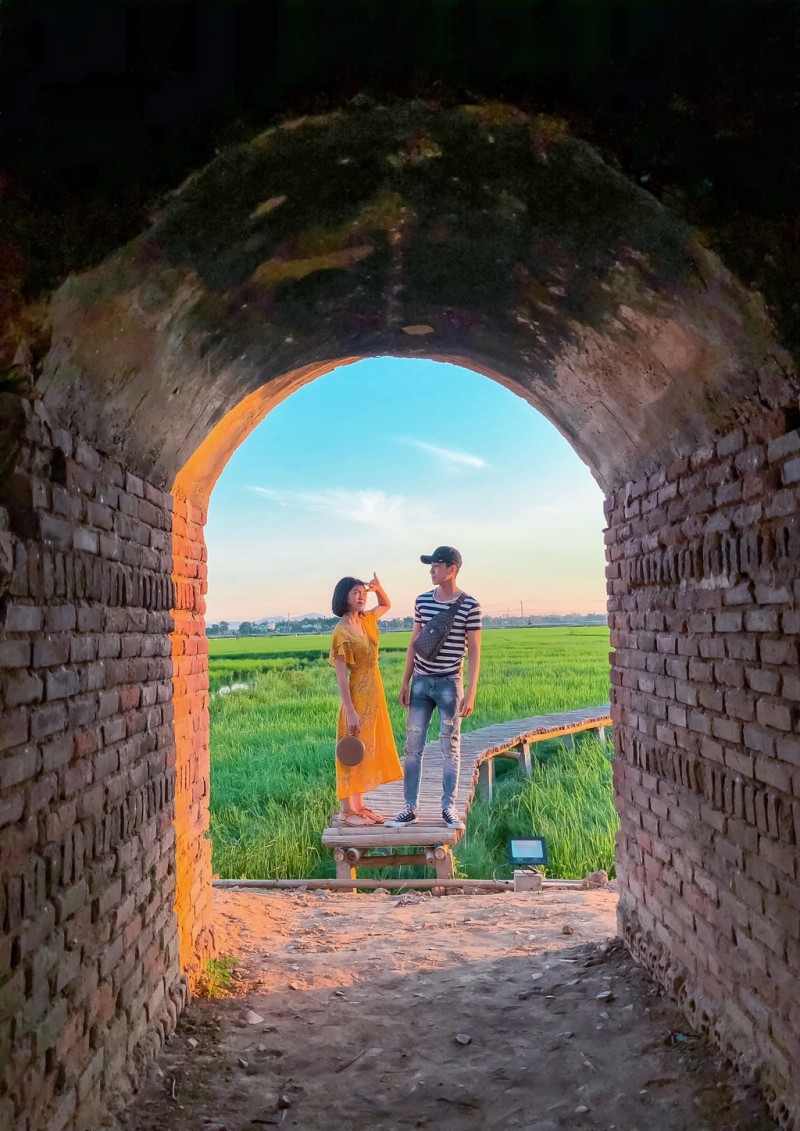 Lò gạch cũ gần Hội An đẹp như phim trong khung hình check-in
