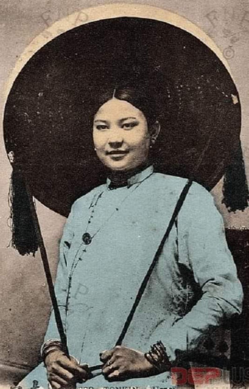 chiếc quai nón dài mang ý nghĩa gì