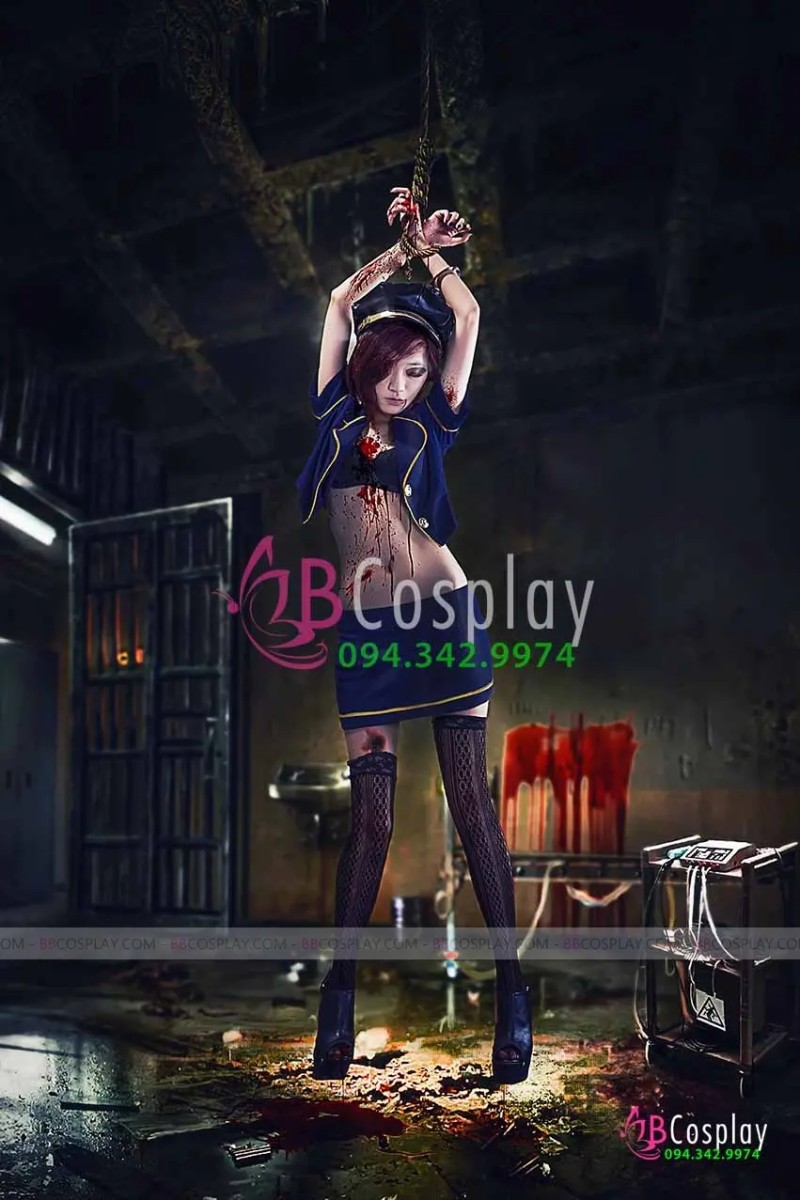 hoá trang thành nữ cảnh sát sexy trên người đầy máu cho đem halloween đặc sắc