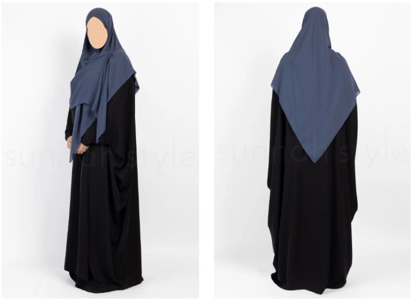 Môt chiếc khăn Hijab hình vuông được quấn đầu