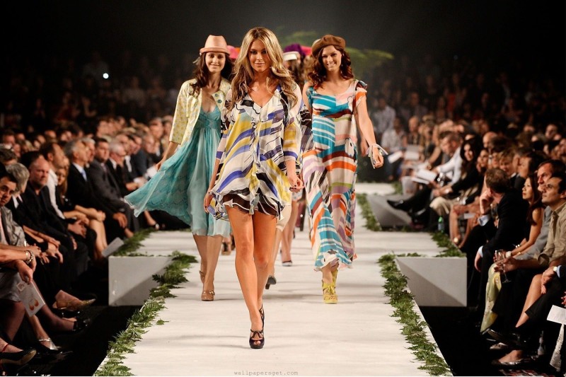 một buổi trình diễn theo phong cách fashion show