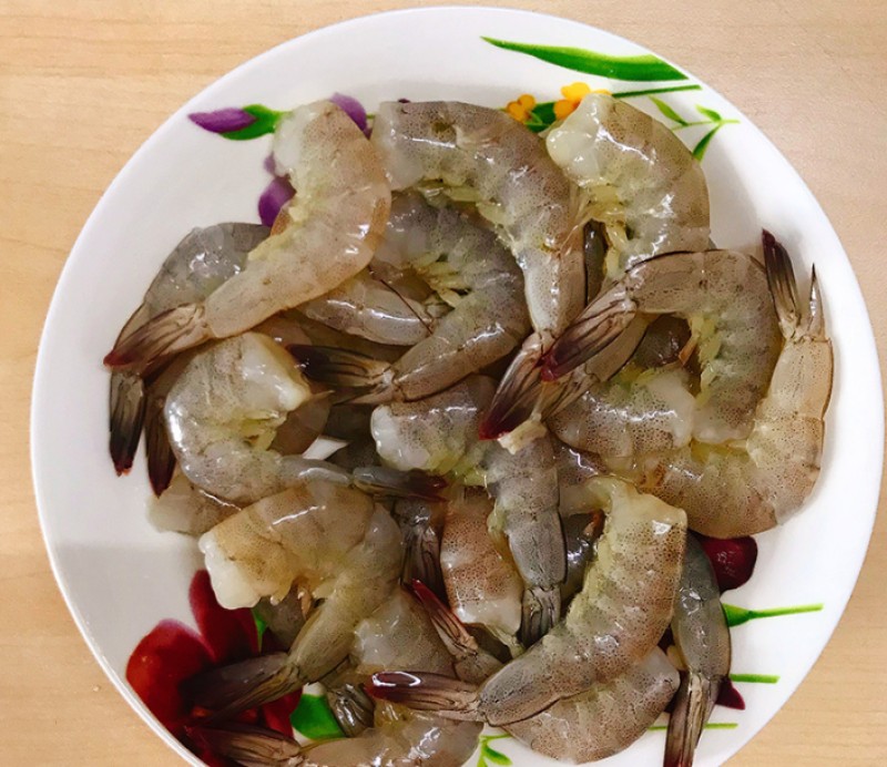 Sơ chế tôm