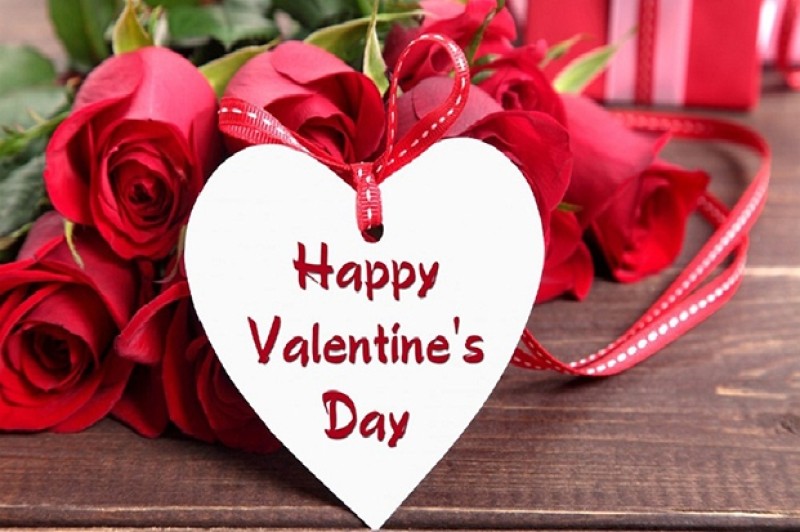 Tặng hoa hồng cho ngày Valentine
